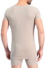 Lade das Bild in den Galerie-Viewer, NOSHIRT lite - regular V - invisible khaki - achterkant