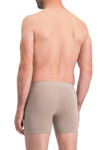 Lade das Bild in den Galerie-Viewer, NOSHORT performance - invisible khaki - achterkant