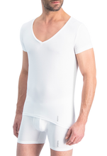 Lade das Bild in den Galerie-Viewer, NOSHIRT original - deep V - wit